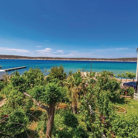 Nice Apartment In Rab With Kitchen Barbat na Rabu Esterno foto