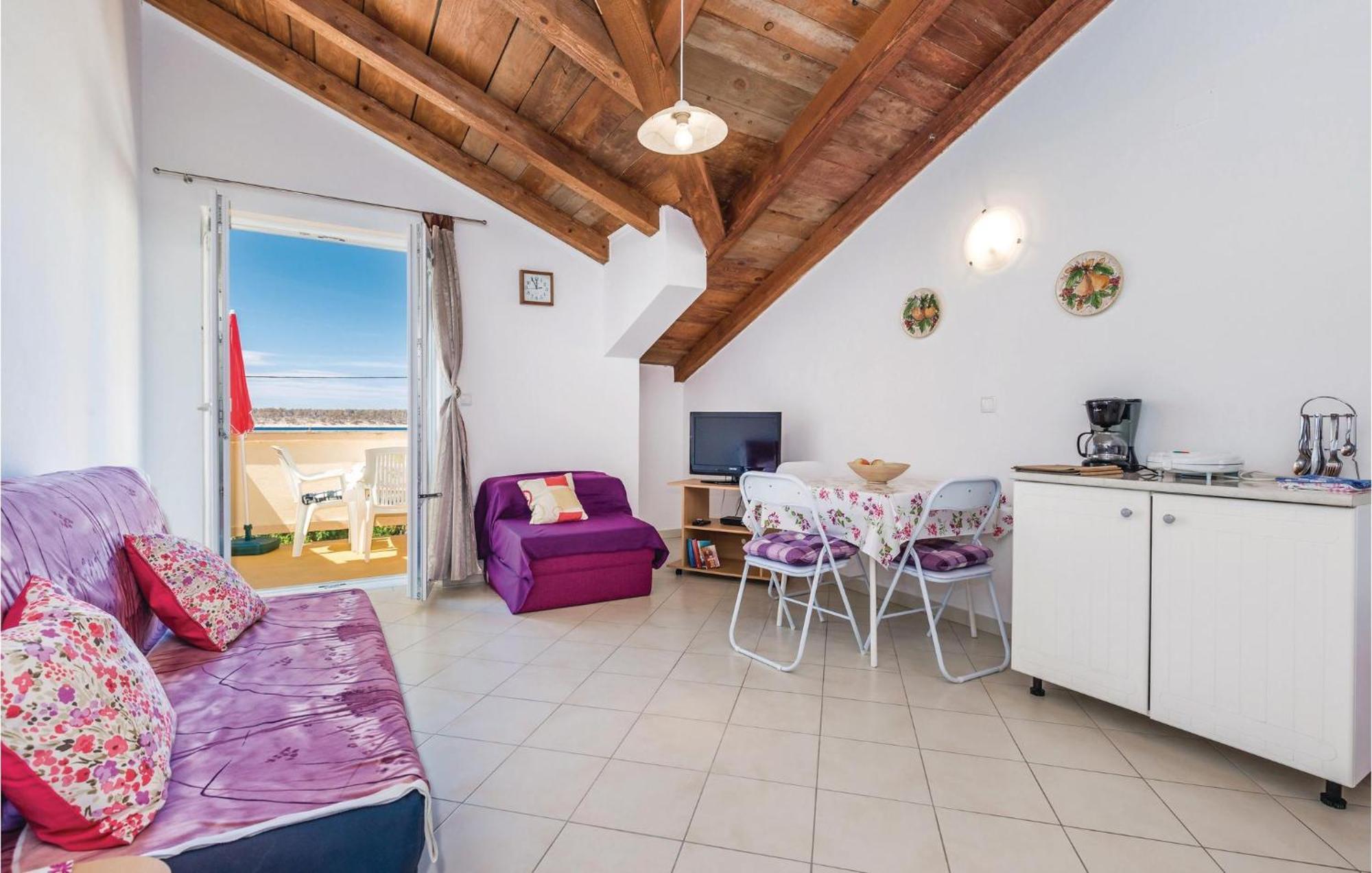 Nice Apartment In Rab With Kitchen Barbat na Rabu Esterno foto